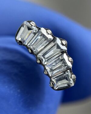 Joya Piercing Corona / En titanio Para Oreja