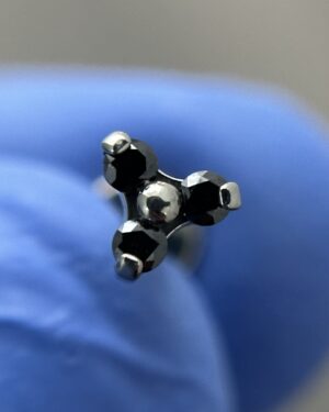 Joya Piercing Lola / En titanio Para Oreja