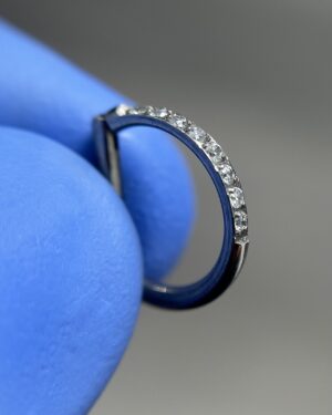 Joya Piercing D · En titanio para oreja, nariz, boca y ombligo