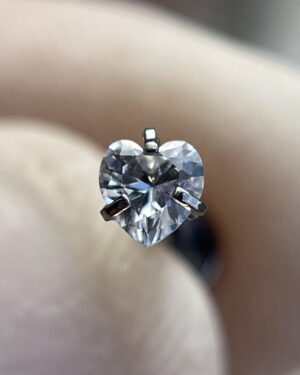 Joya Piercing Amor En titanio Para Oreja