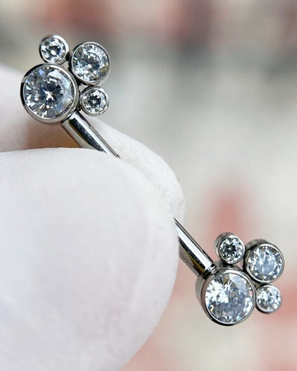 Joya barbel real para piercing en titanio Colombia