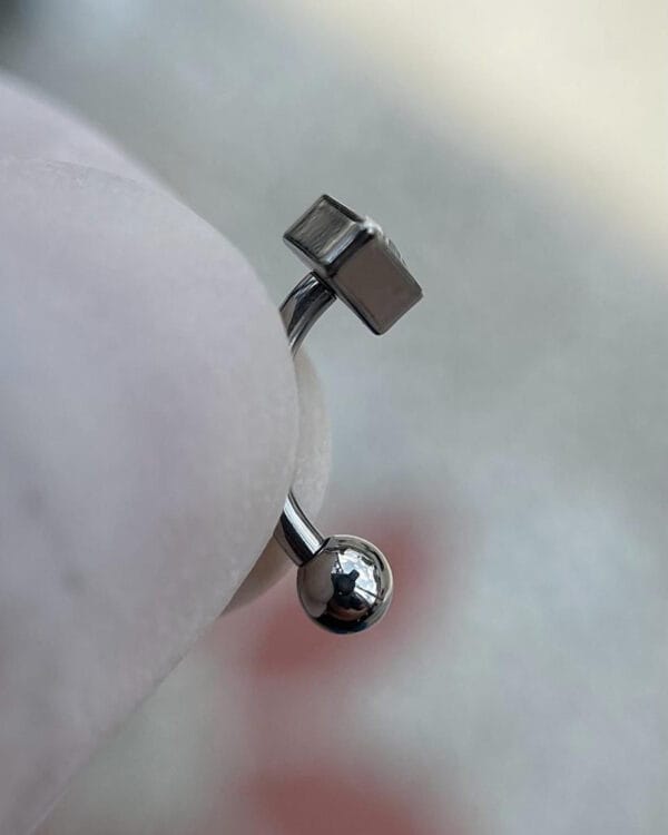 Joya Piercing Begonia - Imagen 2