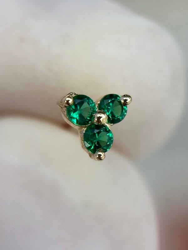 Joya Piercing Trinity Verde