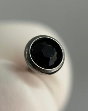 Joya piercing UHY · En titanio para oreja, nariz y boca Eight piercing tienda online