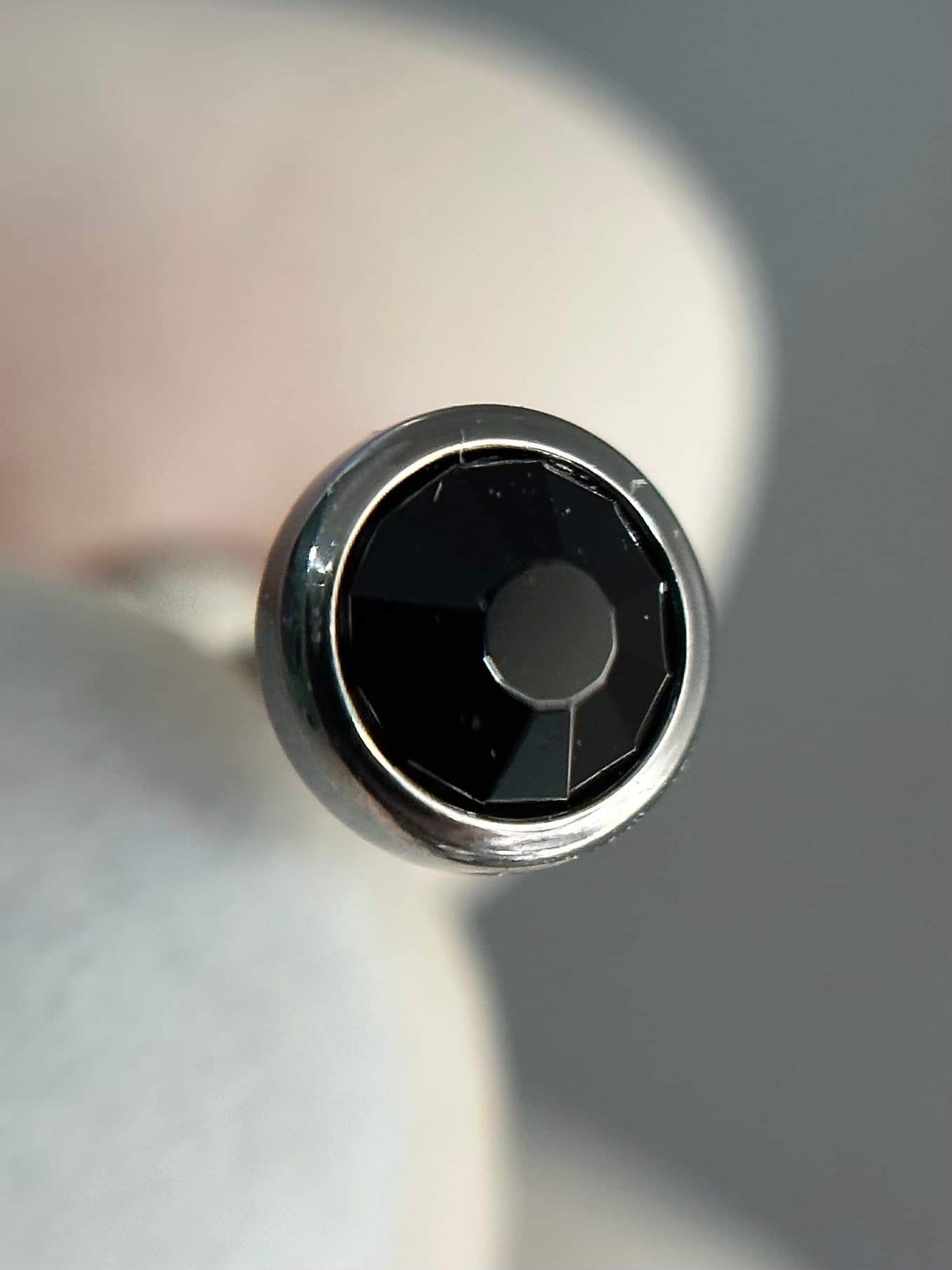 joya para piercing UHY para oreja, nariz y boca en titanio