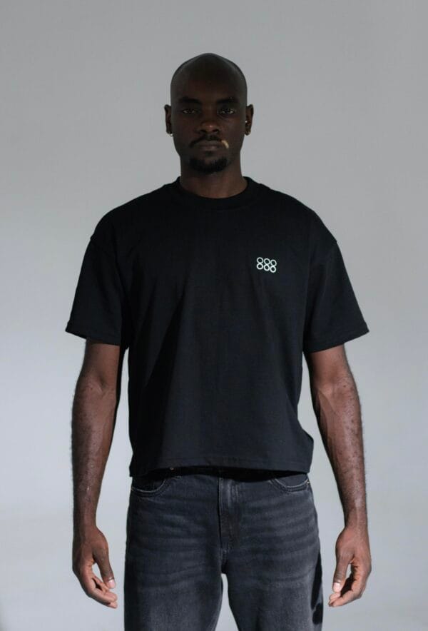 Camiseta algodón Eight Piercing