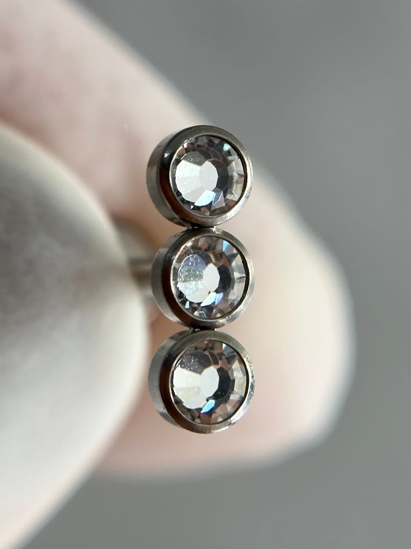 Joya piercing Elfy para oreja en titanio