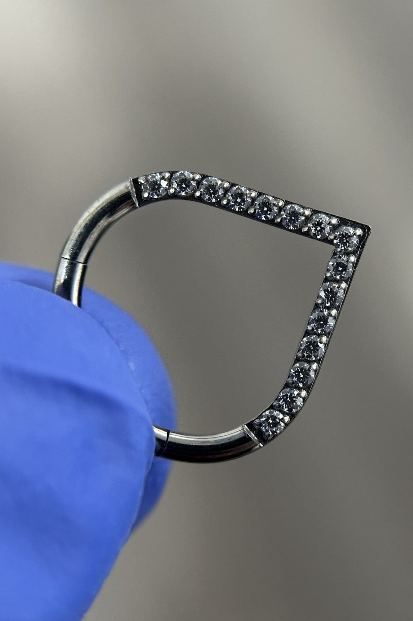 Joyería para piercing titanio plástico vidrio en Colombia tienda online 2 Joyas para piercing titanio oro perforaciones en Colombia tienda online Eight Piercing 3