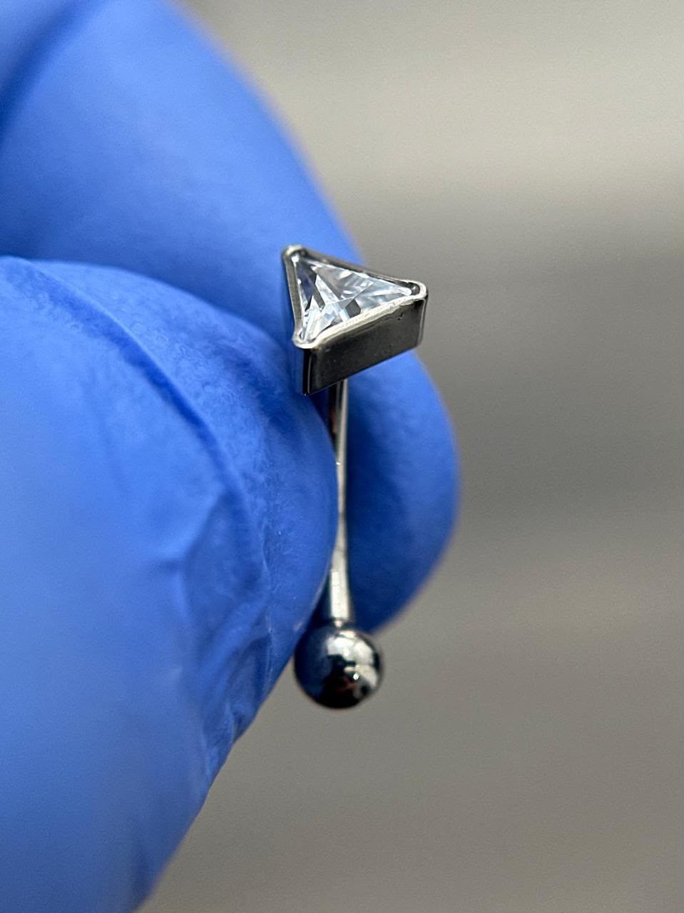 Joya Piercing Begonia / En titanio Para Oreja, Boca, Ceja y Ombligo